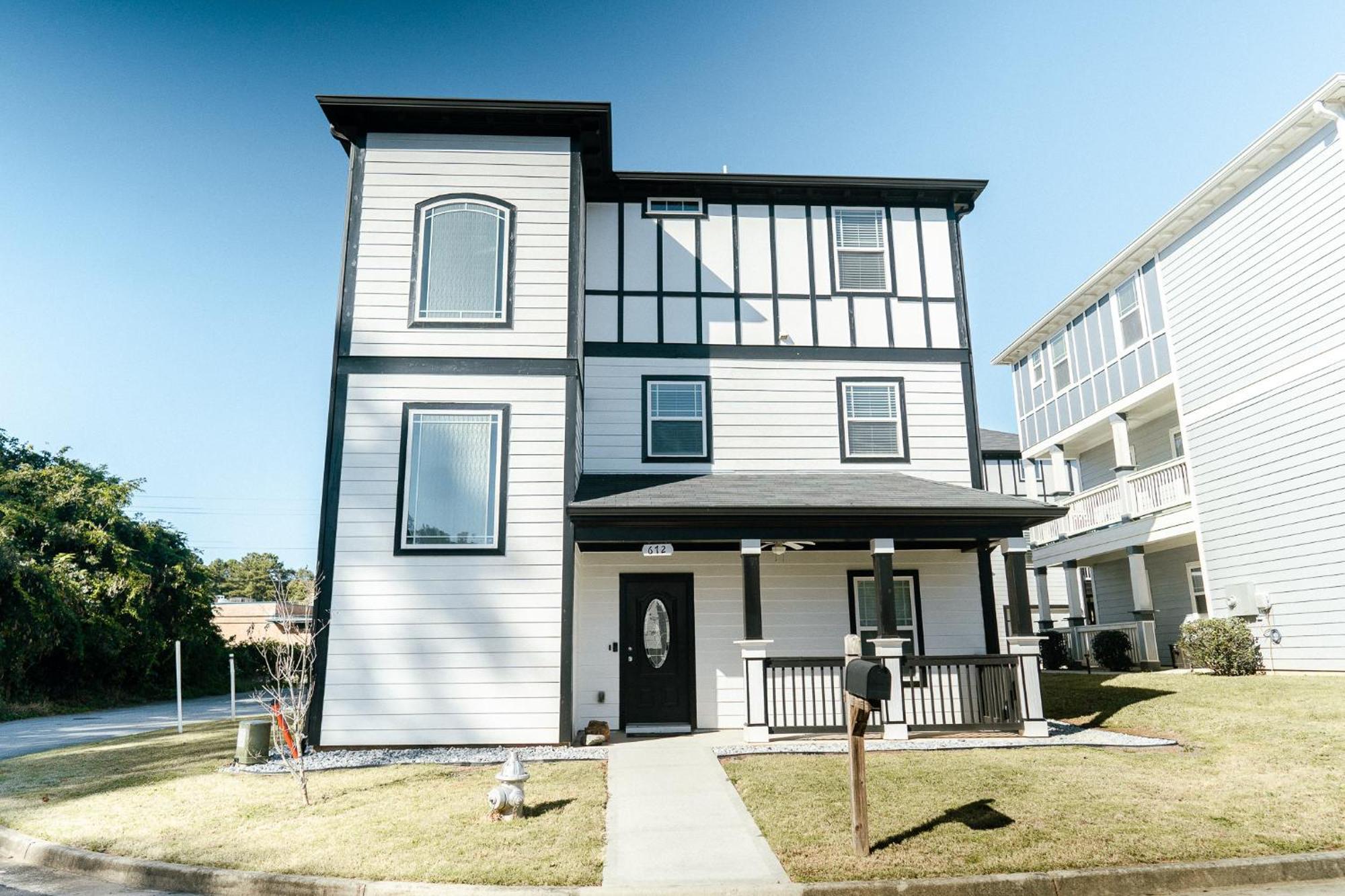 Enjoy This Mini-Mansion Near Downtown And The Airport! Atlanta Esterno foto